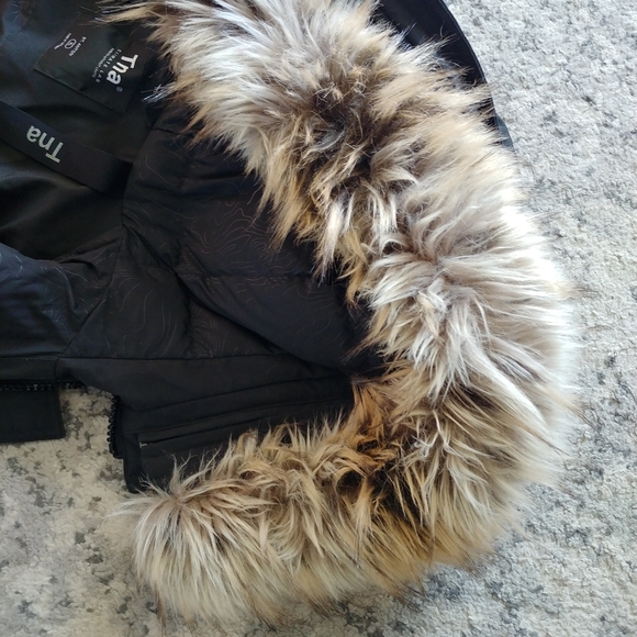 Aritzia St. Anton winter Parka XL Black - Picture 4 of 5